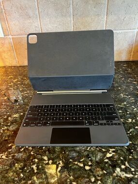 Apple Magic Keyboard Case, 12.9 inch with Trackpad